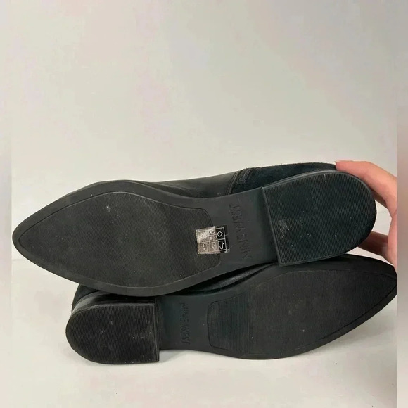 Nine West black leather suede flat ankle booties, studded, Size 7.5M - Picture 7 of 9